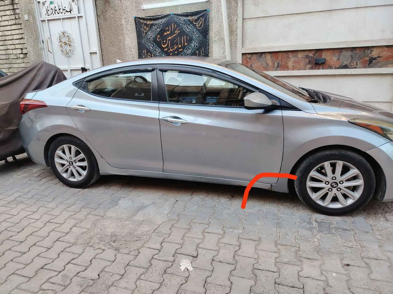 الانتره مديل2016امريكي محرك 2000 رقم بابل انكليزي هزه جدده  سياره نضيفه تبريد خير من الله ،،،ليبل واحد  سياره  بيه جوه الدوسه اليمنه  الامامي  فقط وماشر عليه   عاررضها 98وبيها مجال مكاني بغداد .. ***********
