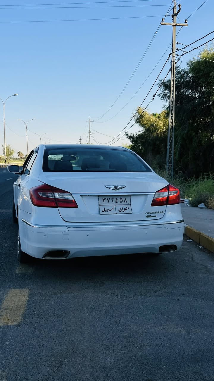 السلام عليكم للبيع او للمرواس حسب قناعه
جينسس موديل 2014  محرك V6 3300  فول موصفات  بصمه تشغيل  تحكم ستيرن جهتين  حساس امامي خلفي  مثبت سرعه  برده خلفيه كهرباء  بصمه ابواب  اشاير بل مري  فتحه سقف  كشنات جلد كهرباء  تبريد 3 قطع    منضومه تبريد  جديده تخم تاير جديد  ضررها بيها 3 قطع صبغ بدون دواخل  و بعد بيها موصفات السياره حلوه و نضيفه و معروفه جينسس شنو السعر 125$ رقم  موجود واتساب ***********
