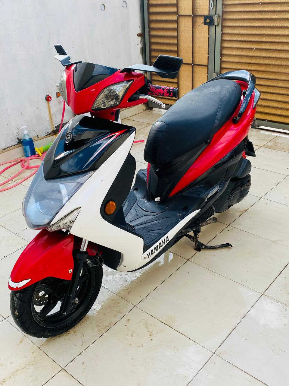 السلام عليكم دراجه سكنس لد ياباني قبق نفخ ياااااباني مو كوري للبيع مرقم سنويه وكامل رقم ذي قار كهربائيات كلها شغاله حساسات كلها شغاله اشاير عالي ناصي هورن سلف كلشي شغال ونضافه المكينه والكهربائيات شوفت عينك بعد مكاني الناصريه رقمي: ***********
