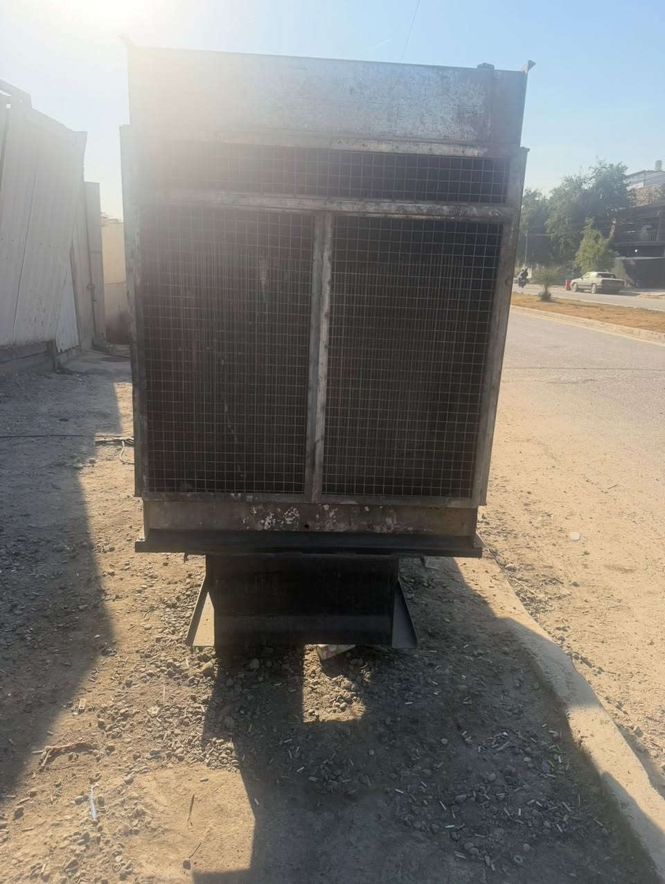 السلام عليكم مولدة للبيع سكانيا ١١٣ بم ٨٨ ***********
