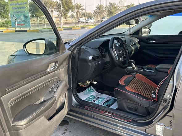 السلام عليكم (( للبيع فقط بدون مراوس ))  🔸
نيسان التيما 2019 وارد امريكي حادث بسيط🔸
الرقم الأنكليزي سنوية وفحص وهزة جديدة  🔸
السيارة بأسمي + تحويل نفس اليوم 🔸
حادث السيارة جاملغ جهة السايق تبديل + جاملغ عكس السايق مصبوغ + بنيد معدل ومصبوغ بس بيها رصعات بالبنيد ورصعتين صغار فوك الجامة بسبب البنيد ما مسدود زين ورجع عالجامه اثناء القيادة 🔸
جميع الايرباكات سليمة 🔸
المواصفات 🔸
رادار امامي 🔸
شاشة اعطال + كاميرا خلفية 🔸
تحكم ستيرن جميع الجهات 🔸
انظمة قيادة سبورت + نورمال🔸
مقعد السائق كهرباء 🔸
محرك 4 سلندر 2.5L بنظام الحقن المباشر يولد 188 حصان🔸 
ناقل حركة CVT🔸
فرامل ABS + توزيع قوة الفرملة الالكتروني EBD🔸
عدة منافذ USB🔸
تنبيه التصادم الأمامي + بريك طارئ تلقائي 🔸
تشغيل عن بعد 🔸
كروس سرعة 🔸

((السعر 130 ورقه وبيها مجال)) 🔸  

‎ الاستفسار اتصل على الرقم📞
‎متوفر واتساب ☎️
📲***********
‎العنوان بغداد _الكرخ
