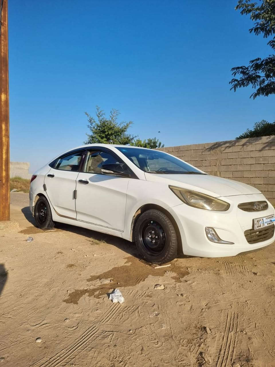 سلام عليكم
اكسنت موديل 2016
خليجي فول موصفات 1/1
ماشية 270 الف k
البابة مبدلة وصار بيها حاظث كلش خفيف ورجع طبيعب انرش شوية والتكمة مال باب مثل مموضوح بصورة هم مضروبة ورجعت بدون صبغ بارد
السيارة كلش نضيفة لتنصدم بل مشي بي من تجي وتوشفها حتعجبك
السيارة موصفاتها كلش حلوة يعني هواي من ضمناها نضام ال eco 
رايدها اب 103 وبيها مجال 
مكاني السيدية
رقم تلفون ***********
راسلني وتساب احسن لان خطي بس مشكلة
