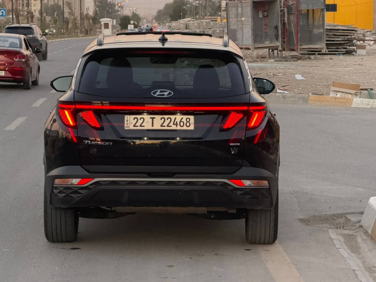 السلام عليكم
( للبيع فقط)  
توسان موديل 2024 وارد امريكي فول SEl
دخول وترقيم جديد ( رقم اربيل ) 
( حادثها صبغ شي بسيط حافة البنيد حافة الجاملغ ) فقط بدون تبديل اي قطعة
الموصفات فول واذكر جزء منها 
🔹فتحة سقف سلايت  
🔹كشنات جلد بالكامل + تدفئه
🔹كشن السائق كهرباء + هاند بريك بصمه
🔹بصمة تشغيل + بصمة ابواب + جنطه كهرباء 
🔹شاشه ايباد كبيره الحجم + تبريد شاشه
🔹محرك 2500 + انظمة متعدده للقياده
🔹تدفئة مقود + فول رادار 360 درجه
🔹اشاير بالمري + نقاط عمياء 
🔹ماشيه 33   
مكاني بغداد حي الجهاد الاطباء 
واتساب او الاتصال
***********   🔹
سعرها 198  ورقة
