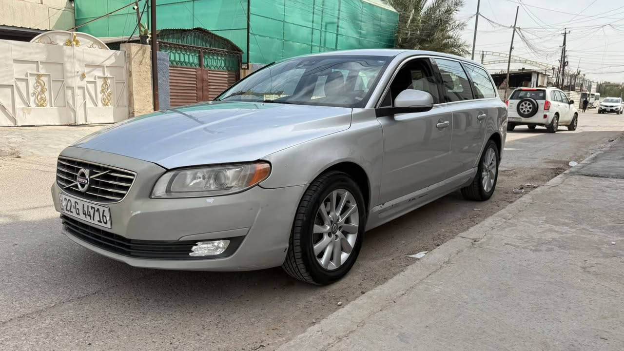 فالفو V70 موديل 2016 كير اوتو محرك 2000 توربو اتراي مال زيرو فول مواصفات 1/1 كلشي بيها شغال وجاهز واحله من الصور وسنويه بسمنا ورقم جديد وسعرها 88 ومكانها بغداد شارع فلسطين 
***********
