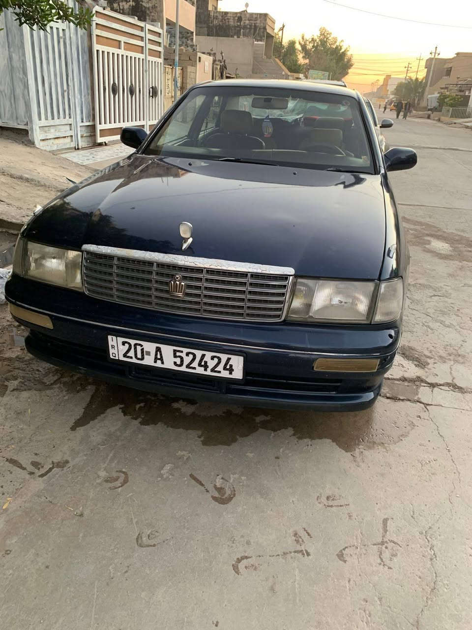 كراون تويوتا   /موديل 1995/السنويه لسنة 2030/الرقم الماني ديالى /تحويل حسينية /موبايل *********** السعر 55 مكان بغداد
