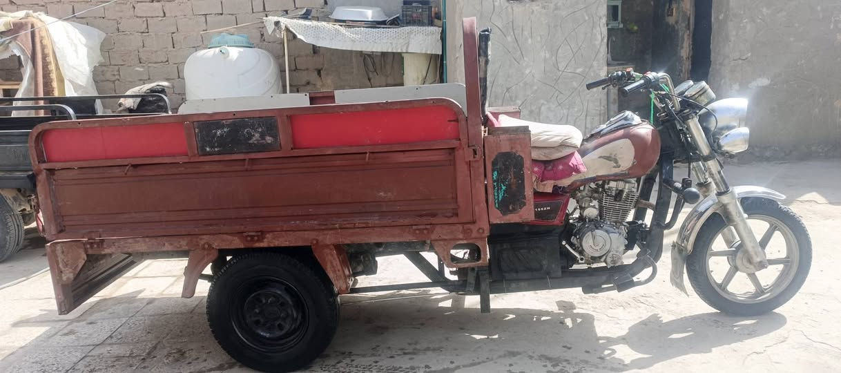 سلام عليكم ستوته جمره للبيع موديل 14 محرك 23 اوراق اصولي سعر مليوم و 100 وبيها مجال قليل مكاني حله القاسم الرقم ***********
