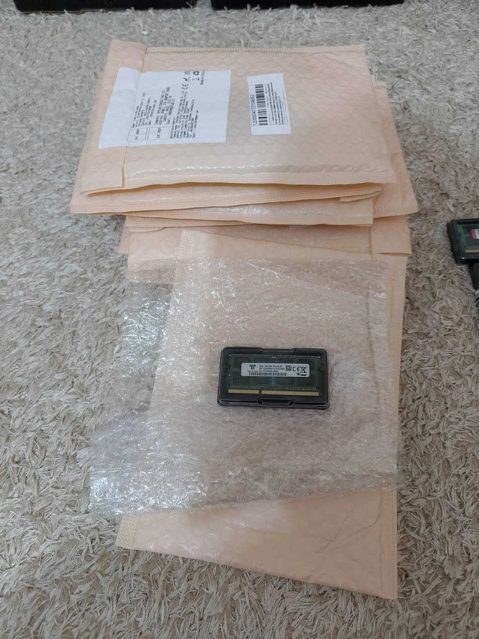 رامات لابتوب حجم القطعه 8gb ddr3 سعر القطعه 15 الف
بيع مفرد وجمله


**إذا كنت صاحب هذا الإعلان وتريد حذفه لأي سبب، رجاءا أرسل رسالة إلى الدعم الفني**