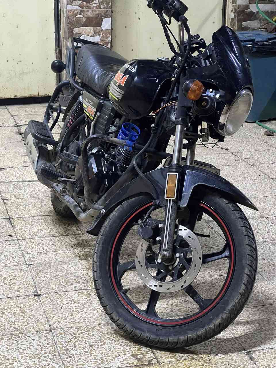 دايوان للبيع
السعر ما يحتاج اكلك مليونين ومية وانزل عل مليونين قفل مليونين من الاخير 
نقوصات قمجة كيج سرعة 
باتري وقبغ باتري 

محرك شرط والباقي تجي تفحص وتشوف اذا عجبك اشتري شرط التحويل 

التواصل واتساب ***********
