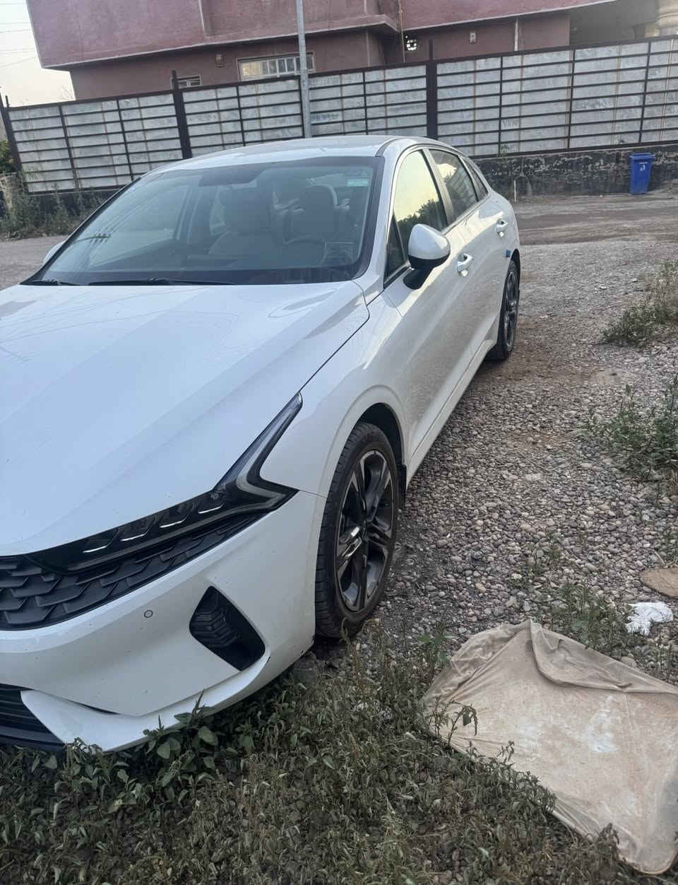 K5 2022 خليجي
محرك 2000دوش 
مري شفط تشغيل عن بعد 
كشن السايق كهرباء 
كشنات قماش قطعتين تبريد 
كاميره خلفي مثبت سرعه
السياره كفاله عدا رصعه بالباب وبيها بارد مقدار اصبعين بالجملغ الخلفي
رقم بغداد باسمي

*********** واتساب والخاص مفتوح

