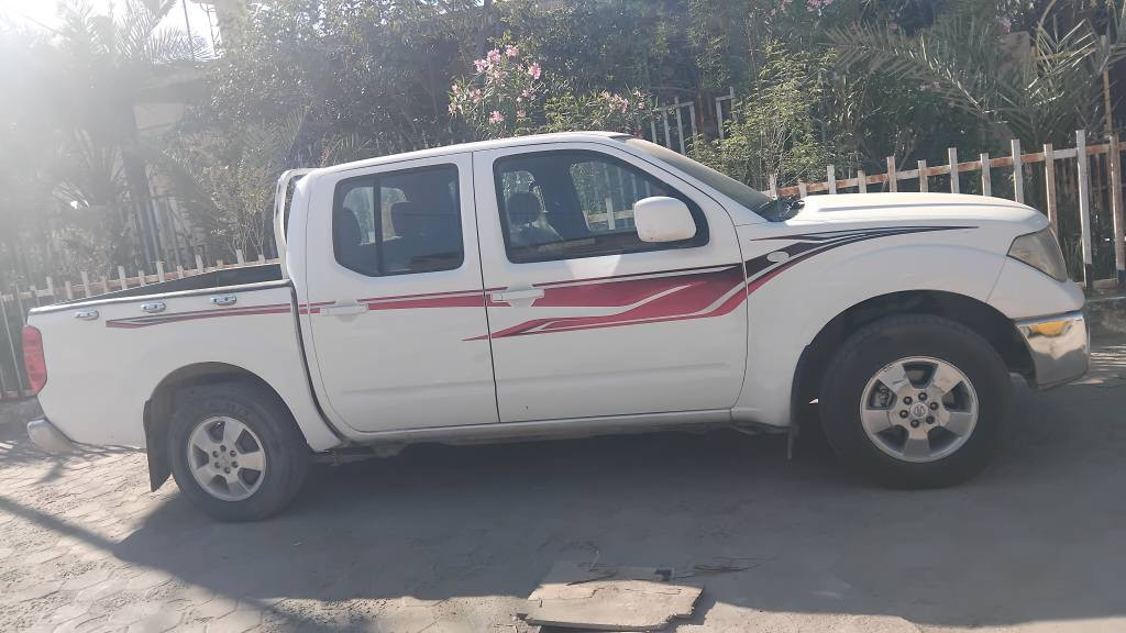 بيكم نيسان نيفارا 2014كير اوتوماتيك مكينه كير حداده تايرات دواخل جديده كهربئيات كله جاهزه البدي مكفول من الضربه فقط قطعه جوه الباب الخلفي تقريبا شبر ين تصليح وصبغ مكان السياره البصره الكرمه حي الرساله السعر 123وبيها مجال حق الجيه  *********** البصرة, العراق
