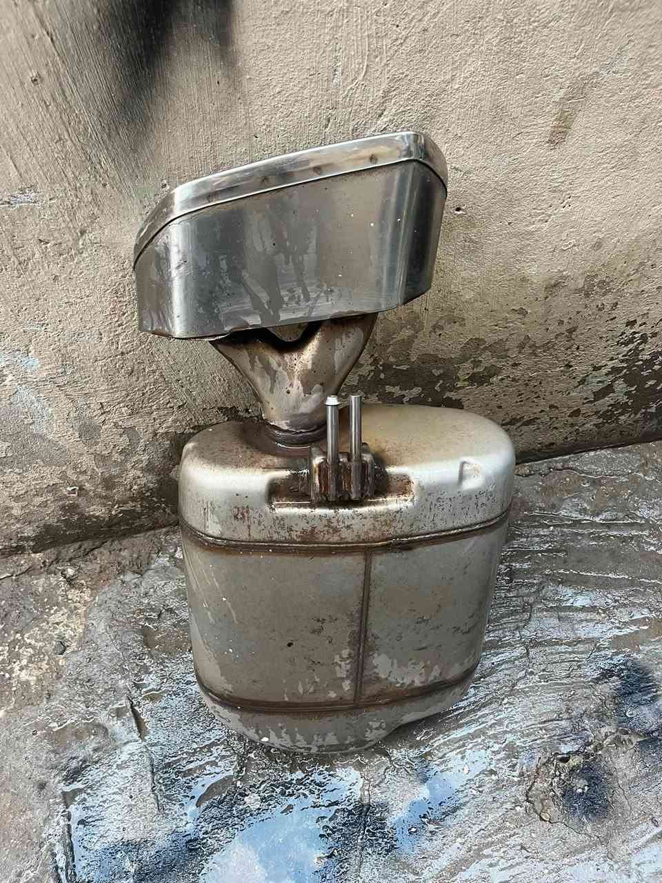 سلام عليكم
ويل + تاير للبيع تاير نص عمر  عدد 3

بطيخه ويه الحلك مالتها للبيع مال سوناتا 23 بلاديه اصليه 

***********

