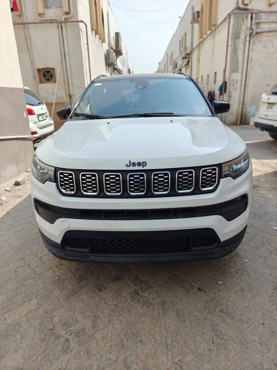 موديل 2024 هاي حادثها ومصلحه وجاهزه  محجوزه بميناء الحمريه عليها غرامات ومبالغ ماليه اكو مكتب يكدر يطلعها ابيعها على الوضع ب 20 ورقه والعوض على الله 
بس الشراي يتصل ولحد يكلي ضربتها قويه انا مابايع مكفول ابيعلك حديد  والي يدور مكفول وضربه خفيفه لايتعب روحه كلشي واله سعر  وجماعه وعود وانتظرني انا مسافر فد يومين واجيك هم لايخابر 
موبايل ***********
