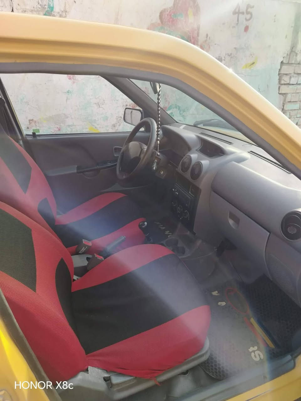 سلام عليكم سايبه موديل ١٥ تخم تاير جديد تبريد شغال مكينه خير من الله شواصي مكفوله بيه بس جاملغ خلفي سعر 38 وبيه مجال مكانه شعله رقم ***********
