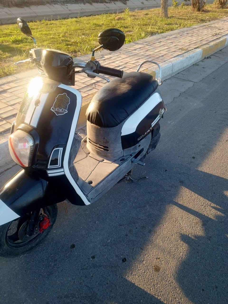 السلام عليكم ماكس بوليس مامفتوحة بلادية الدراجة شلعة ومعدل كلش حلو كاملة اي نقص مابيه كلة شغالة كهربائيات سلف هندر اشاير كلة شغالة مراوس بعدلة أو منغولي نضيفة ابو النطيحة لاتراسلني للاستفسار ***********
