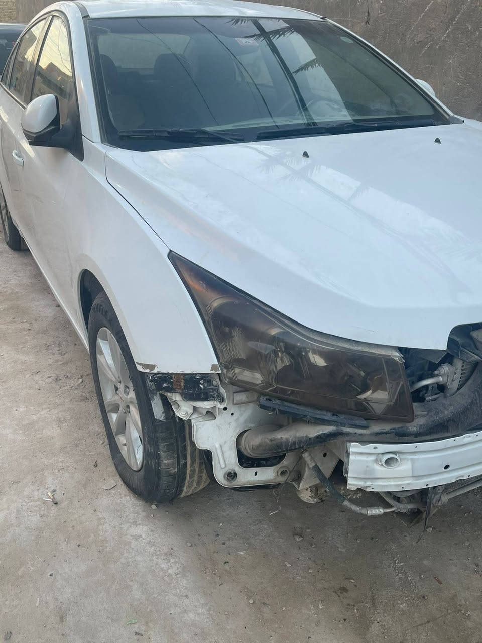 للبيع شوفرليت كروز موديل 2015 خليجي محرك1800 البدي نضيف جدا قبق الجنطة بي دحجة اثر ستوته ومصلح بارد دعامية موجودة رقم شمالي السيارة بيها كنترول الكير  ضرب اثر تجربة من كهربائي وحاليا ممبرمج عدل ومحد دبرة بنجف ابيع ع عطلها مكانها بالنجف السعر 70 وبي مجال اتصل للتفاصيل اكثر  
*********** واتساب/اتصال
