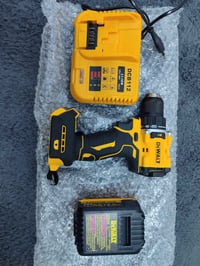 دريل ديولت • بطاريه • شاحن