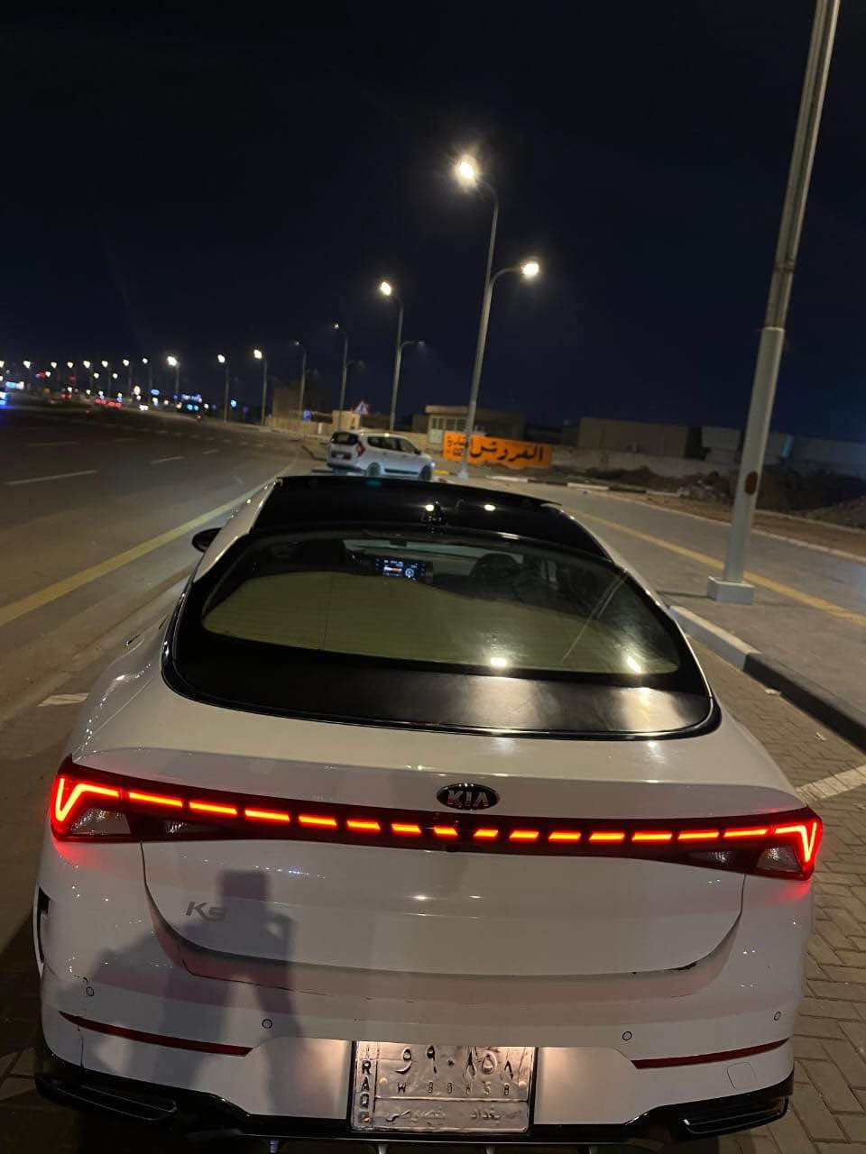 السلام عليكم 
كي فايف خليجي 2021 
السياره مال اقصاد استقطاع مباشر باقيلها سنه تقريبا 
بيها باردات 3 صغار مابينات
وبيها ببداية البنيد تكحيل او جزء صبغ 
والباقي كفاله
السياره فول الفول اعلى فئة بالخليجي
بصمه وشاشه وتشغيل عن بعد
حساسات اماميه وخلفيه
بانوراما 
كشنات جلد
كشنات كهرباء 
ماشية 88 كم حقيقي 
سعرها 165 وبيها مجال بسيط
*********** البصرة, العراق
