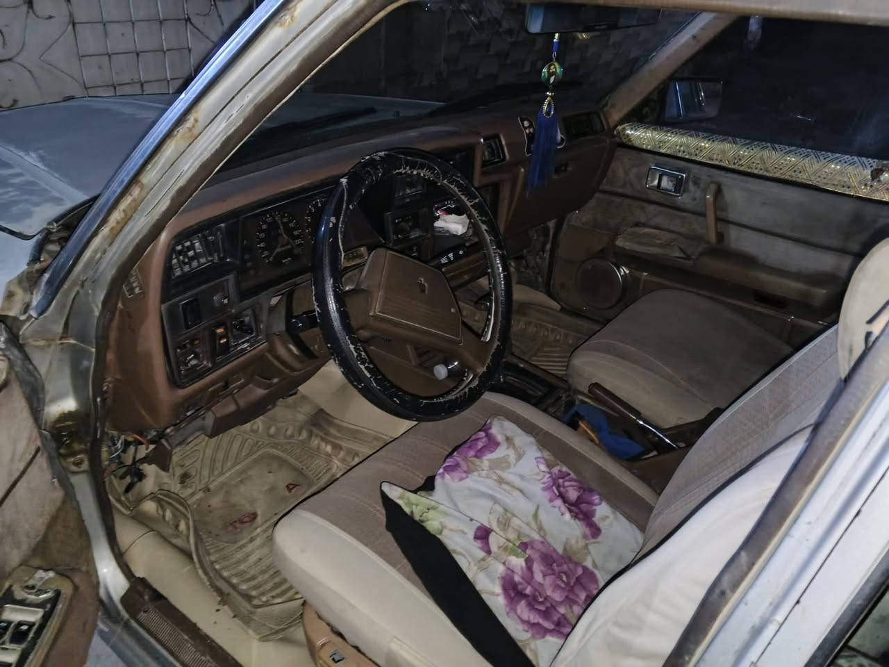 اسلام عليكم البيع سوبر ٨٢ كير ومكينه وينجي سياره هسه كملته بسمي سياره سعر ٤٠ وبيه مجال الرقم ***********
