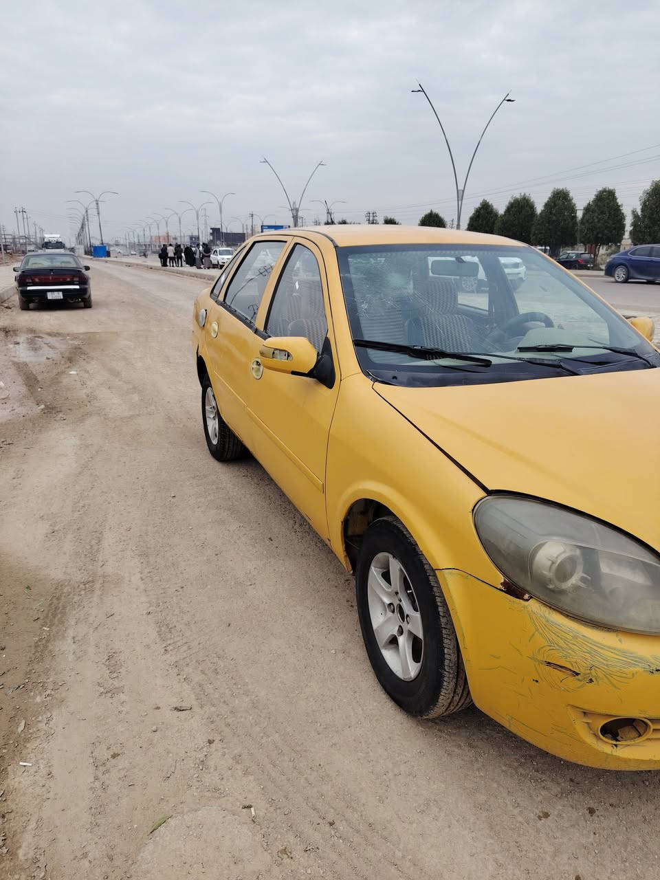 السلام عليكم من رخصه الادمن المحترم ليفان للبيع موديل 2011 سعر 13 بيع سريع وبيها مجال رقم بغداد سنويه عظم عاج ما واصل راعيها ابيعها الموجود كير  ومكينه كورولا ياباني سياره جديده ترايك وين ما تريد كل شي بيها جديد عنوان ديالى غير متواجد على الفيس اتصل على الرقم***********
