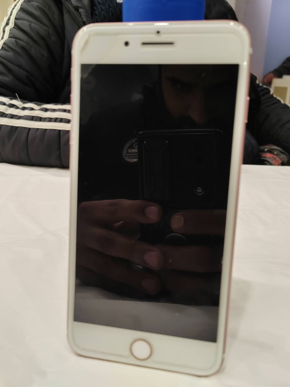 للبيع ايفون سفن بلاص جهاز نضيف شرط الشغل ذاكرة 128 فقط مبدل شاشة اصلي سعر ميت الف  وبي مجال***********
