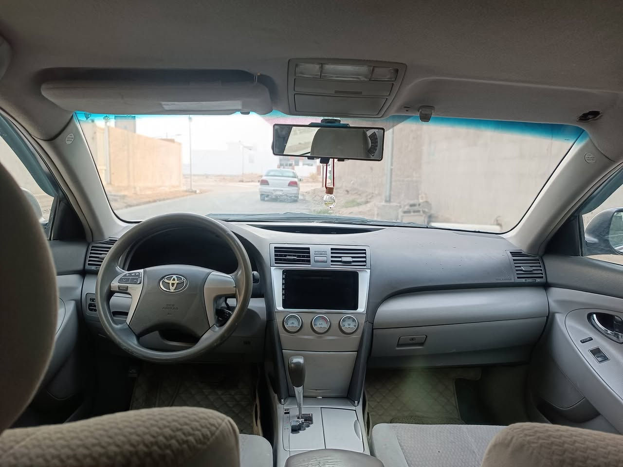 السلام عليكم  ❤️
اللهم صل على محمد وال محمد 
#اخوان #مكلف #بالنشر 

 مTOYOTA كامري امريكي كندي 
2011  
  
 رقم بغداد شرط التحويل 
 
محرك 4 سلندل 2500  مكفول تحكمات   ستيرن 
 مثبت سرعه   
  
صدرامامي خلفي جديد  
 سياره حلوه وناعمه كلش 
مديومه ادامه كامله 
 

كهربائيات كلها شغاله
 
 باتري جديد  اصلي 
  تبريد شغال 
تدفئه شغاله 
تخم تاير 
سنتر لوك حتى الجنطه بيها خمس قطع رش حادثها الجاملغ الخلفي الايسر جهت السائق بجم كبس بدن جكه  شركة 
    
 
تجي تفحص وتقتنع واني حاضر 
        
العنوان الانبار الفلوجه 
 …السعر 98 بيها مجال جدا  بسيط 
بدون مراوس بدون اقساط بيع نقد فقط 
 الشراي يتصل📞 وحياكم الله  اخوتي‏
***********
***********
