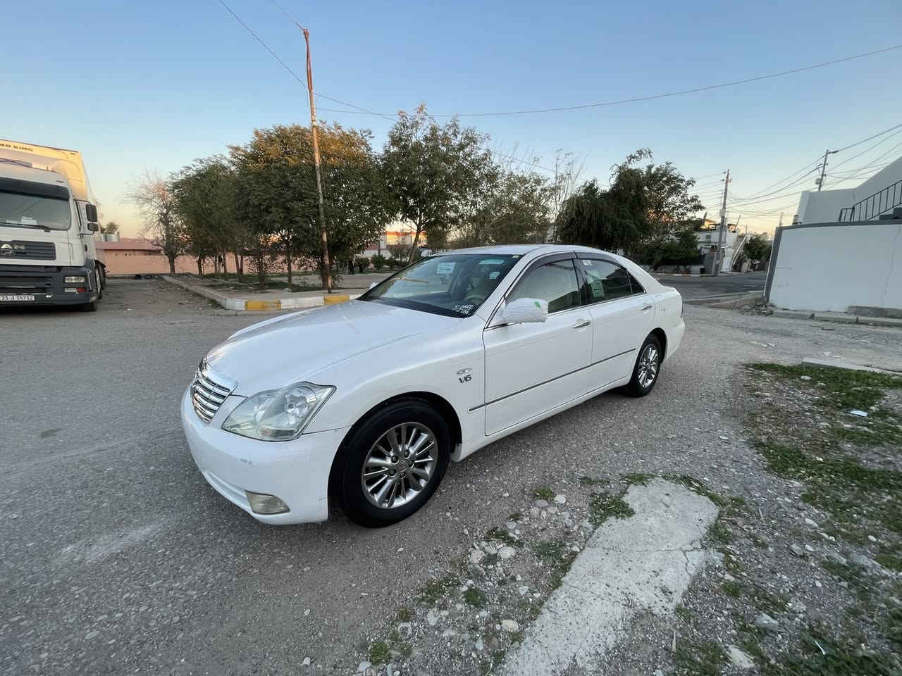 بەناوی خوا شاهینە ناو زەرد مووس 2005 کامیرە 182 بێ دوکەڵ چوار تایەو ویلی نەوتی لۆک پێنج بەسمە ڕۆنم تازە کۆڕیوە دوو پارجە بۆیاخ ئاوروپای هەیە بێ دەعموو لێداوی بەشەرت 10 سۆنەر کێڕو مەکینە بەشەرت 100 ڤیتەر برێکی بەسراوە تەبریت ساردو گەرم بەسراوە جرکەو 100 دۆلار ببڕە سعری 60 مەجاڵ کۆڕینۆش ئەکەم لێل سپۆرتا شوێن باوەنور /کەلار ***********
