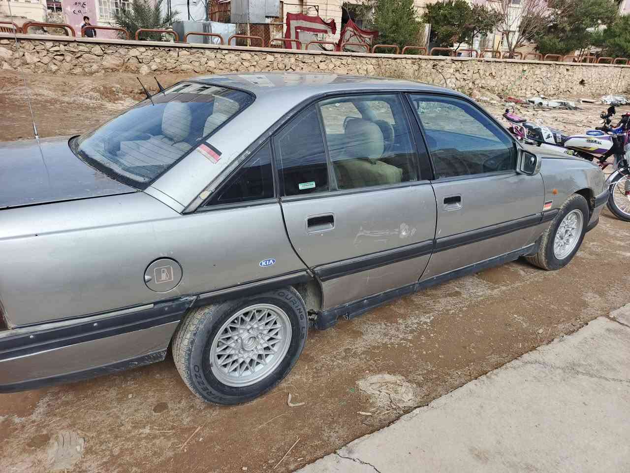 سلام عليكم تقبل الله صيامكم شباب اوميكه 93 كير ومحرك تمام شواصي شرط بدون تعمير جديد سنويه ل 30هزه بعده ماصاقطه الفين بلادي للبيع معروضه 35 وبيه مجال او مراوس ترهم مكاني رمادي ***********
