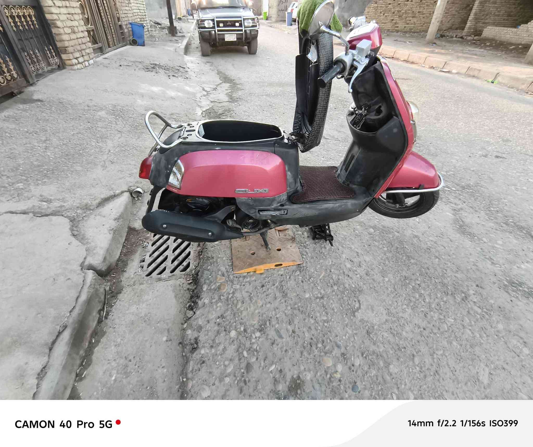 سلام عليكم دراجه بوليس اللبيع دراجه جديده صاله شهرين ونص من طالعه من رمبه وكتله موجوده طالعه من معرض عاشور كفرات  ختم واحد وي المكينه وبيه ملحضات بل كفرات بسيطه سعر واحد ٥٠وبيه مجال قليل رقم ***********
