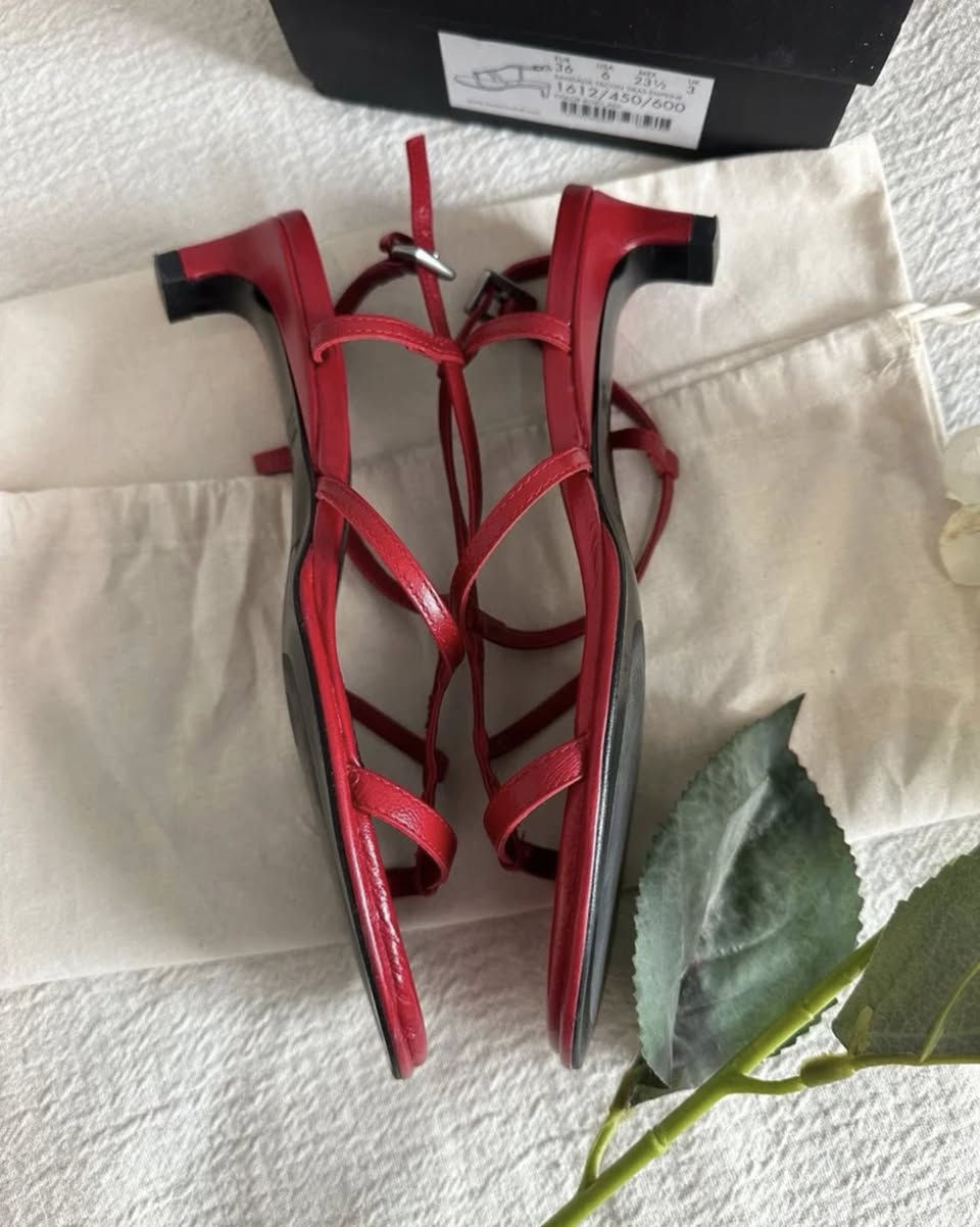 قياس 36
شي ان 🤍😍
من ارقئ القطع


**إذا كنت صاحب هذا الإعلان وتريد حذفه لأي سبب، رجاءا أرسل رسالة إلى الدعم الفني**