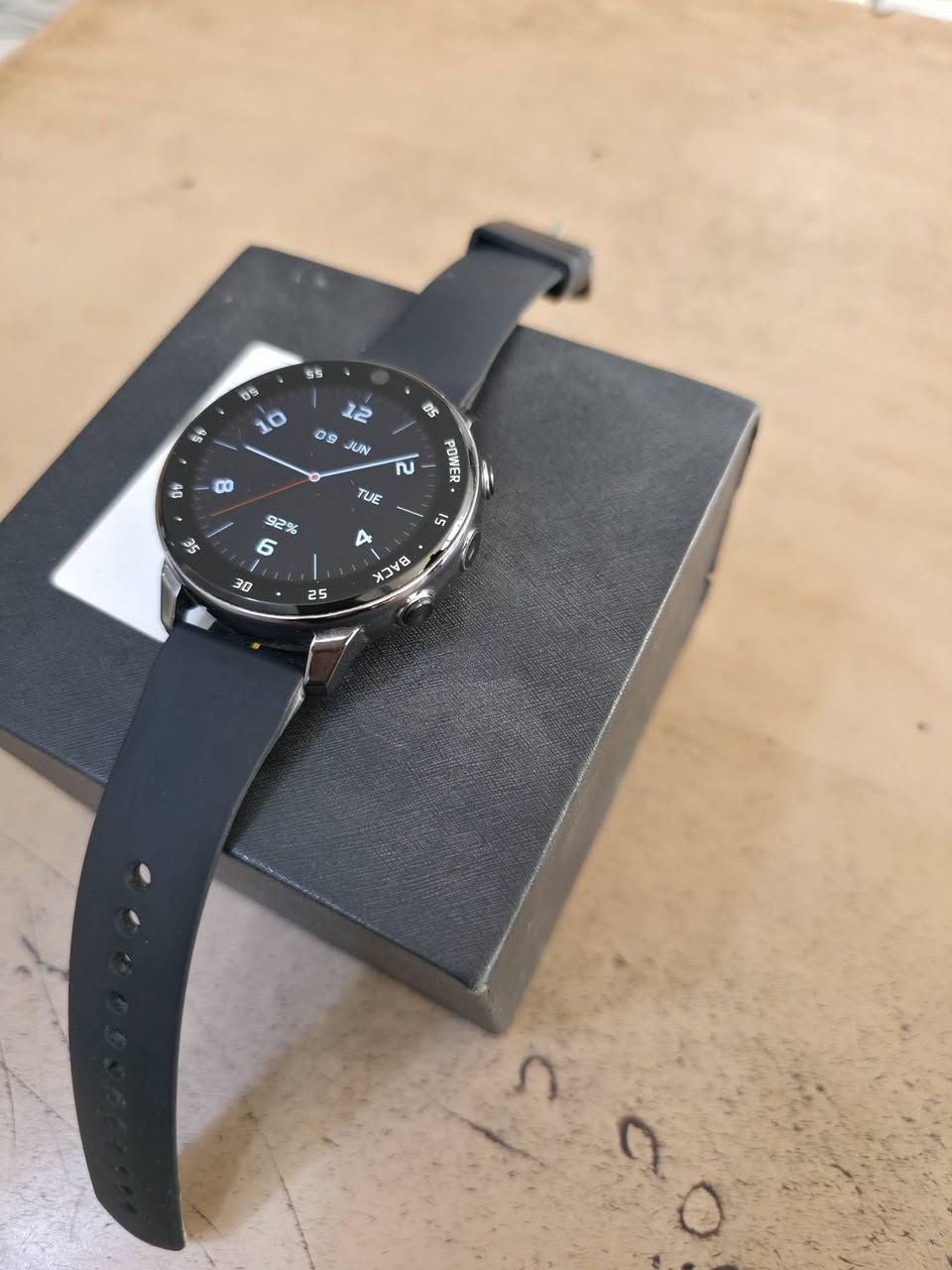 ساعه اندرويد smart watch A3
ذاكره ١٢٨ رام ٤ تاخذ سيم كارت 
٧٥ الف ***********
