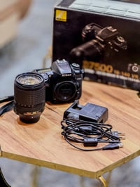 Nikon D7500 • عدسة 18-140 • شتر 12k