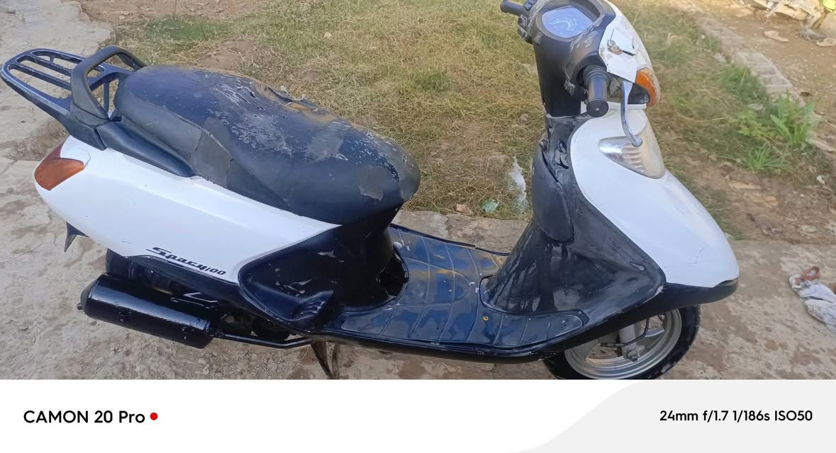 دراجه اسبيسي ياباني للبيع السعر 325 وبيها مجال الاتصال ‏‪***********‬‏
