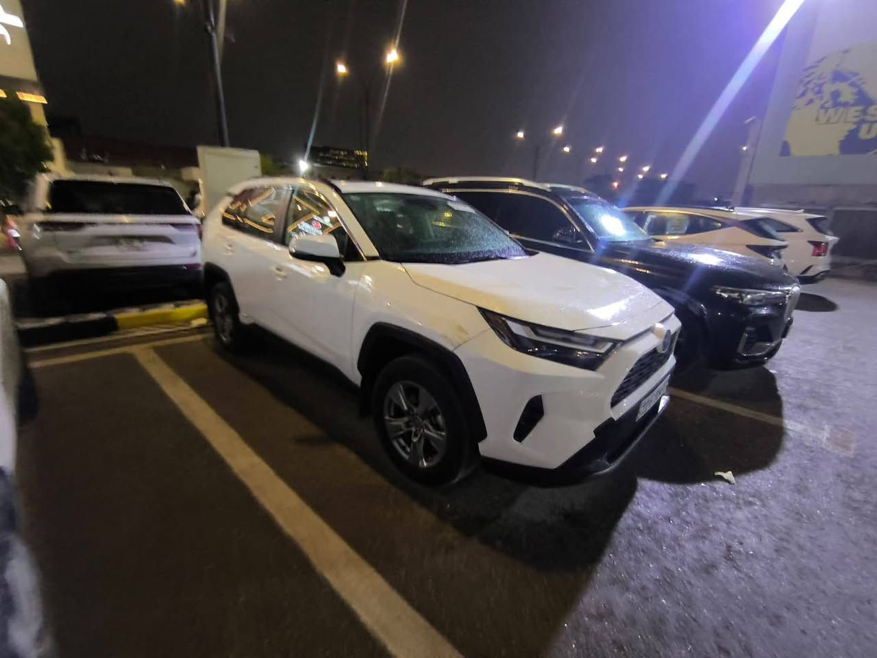 سنة الصنع: 2024 ياباني أصل

​المسافة المقطوعة: 5,000 ميل فقط.

​المواصفات والتقنيات:

​نظام الرادار (360 درجة) لرؤية محيطية شاملة.

​نظام تحديد المسار (Lane Departure Alert).

​كاميرا خلفية عالية الدقة.

​(مكبح يد) كهربائي.

​فتحة سقف.

​مقعد سائق بتحكم كهربائي.

​تدفئة للمقاعد.

​نظام تشغيل عن بعد (Remote Start).

​نظام البصمة (دخول وتشغيل ذكي).

فتح الجنطة كهربائي (الصندوق)

​شاشة تدعم نظام "آبل كار بلاي" (Apple CarPlay).

​شاحن لاسلكي (Wireless Charger) للهواتف الذكية.

​إضاءة أمامية وخلفية بتقنية LED.

​جميع الايرباكات SRS سليمة

السيارة مرقم بغداد 

مكان السيارة بغداد المشتل

دخول جديد السيارة بدون تبديل بدون صبغ
اي استفسار الاتصال على صاحب السيارة 
***********
