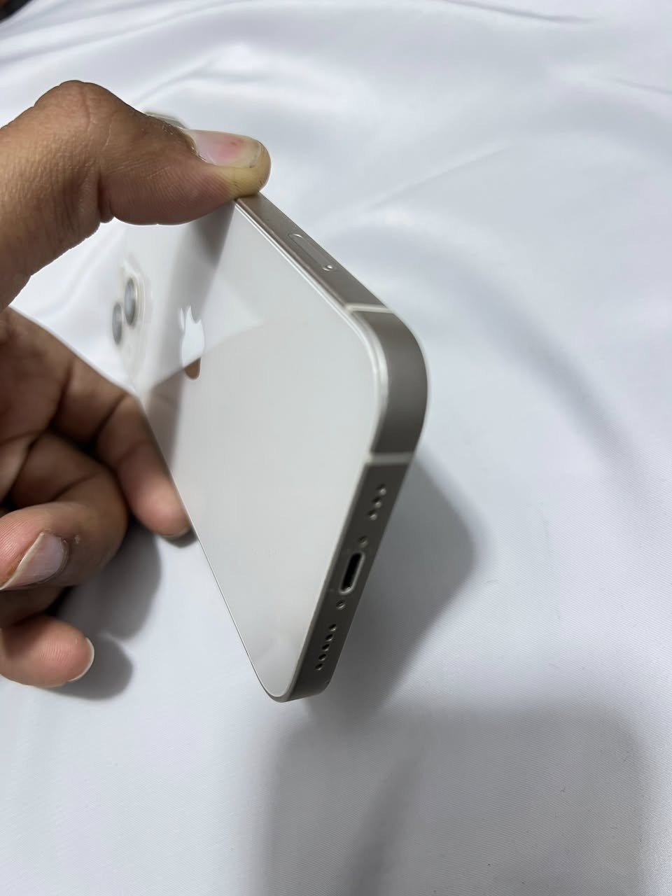 ‏
 السلام عليكم للبيع

iPhone13 عادي 

الجهاز حيل نضيف 
بطاريه 80
شرط الفحص ما مبدل بيه شي 
ذاكره 128
الجهاز كله شغال 
السعر450 الف وبي مجال 

للستفسار ***********

العنوان صلاح الدين العلم
