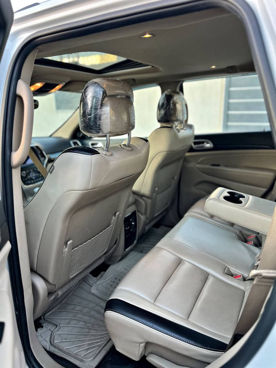 جيب لاريدو خليجي وكاله هارلم 2019
ماشيه 62 الف
سياره بيه  شبر تعديل بارد فقط 
رقم هزه سنويه جديد قبل شهر 
مواصفات لاريدو معروفه 
تحويل وكاله ثاني يوم 
مكان سياره كركوك 
اللاستفسار ***********
