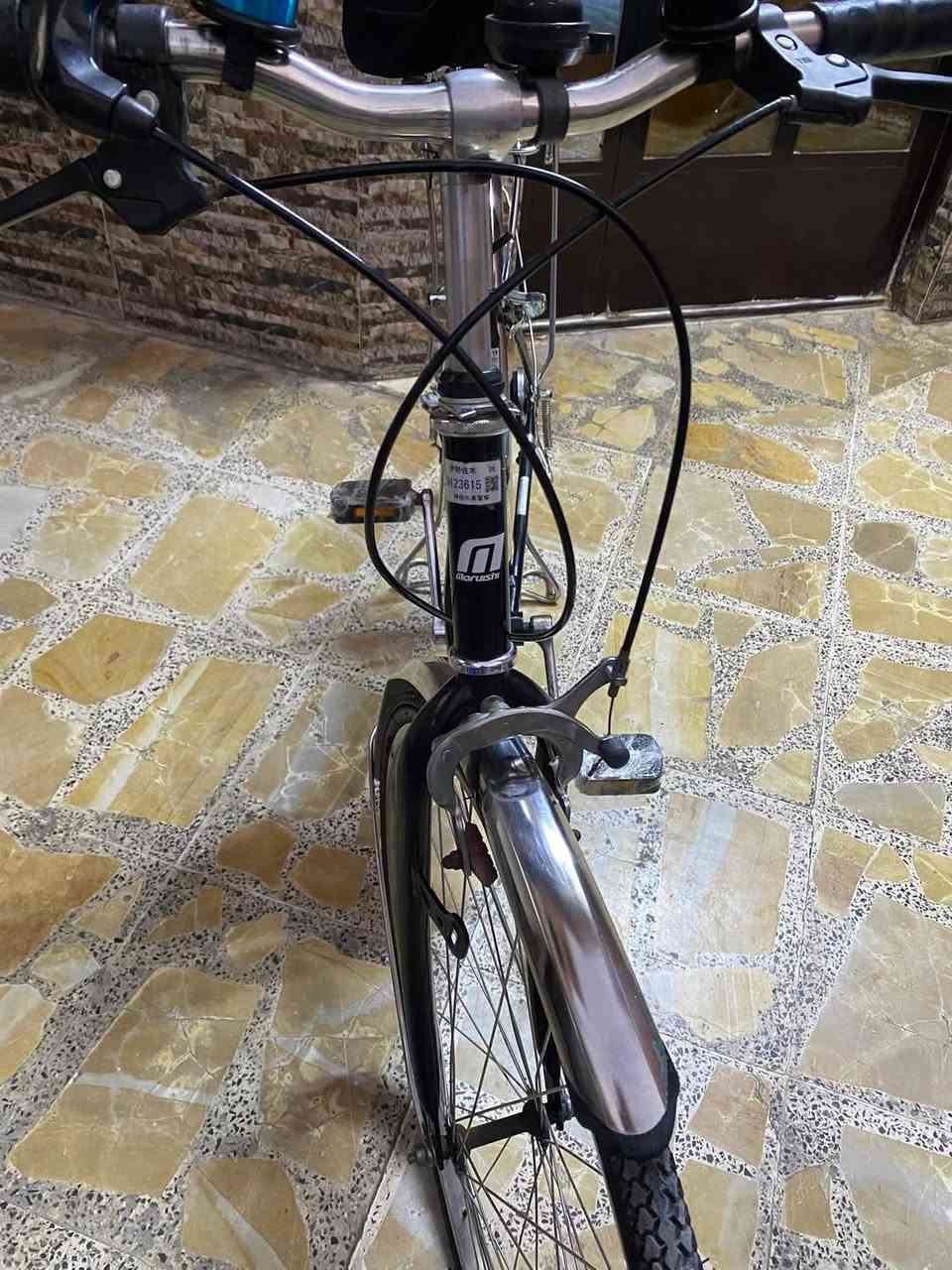 السلام عليكم
بايسكل للبيع حجم 27 لون اسود بايسكل النظيف جداً سعر 70 وبي مجال حك الجيه للبيع او مراوس بناتي 
مكاني بغداد رقم تلفون واتساب ***********
