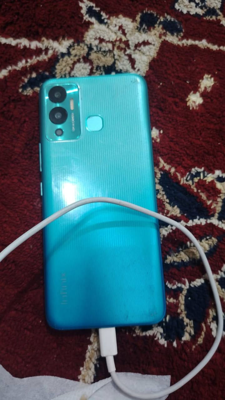 السلام عليكم توفر اجهزة مستخدمه نضيفه جدا
الاول ب اسم tecno camon 18 premier 
بسعر 150 وبي مجال 
وثاني اسمه infinx hot 12 play 
بسعر 125 قفل 
للتواصل خاص او واتساب ***********
