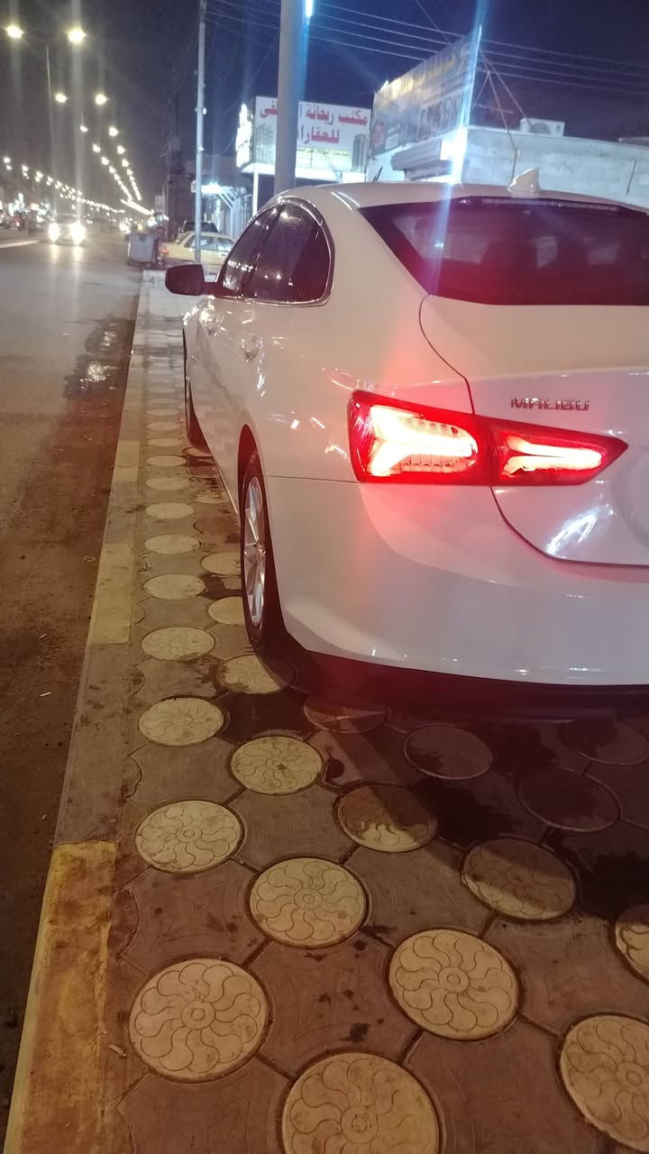 سلام عليكم ماليبو 2020 سياره حره رقم بغداد البيع سياره جاهزه نضيفه ***********
