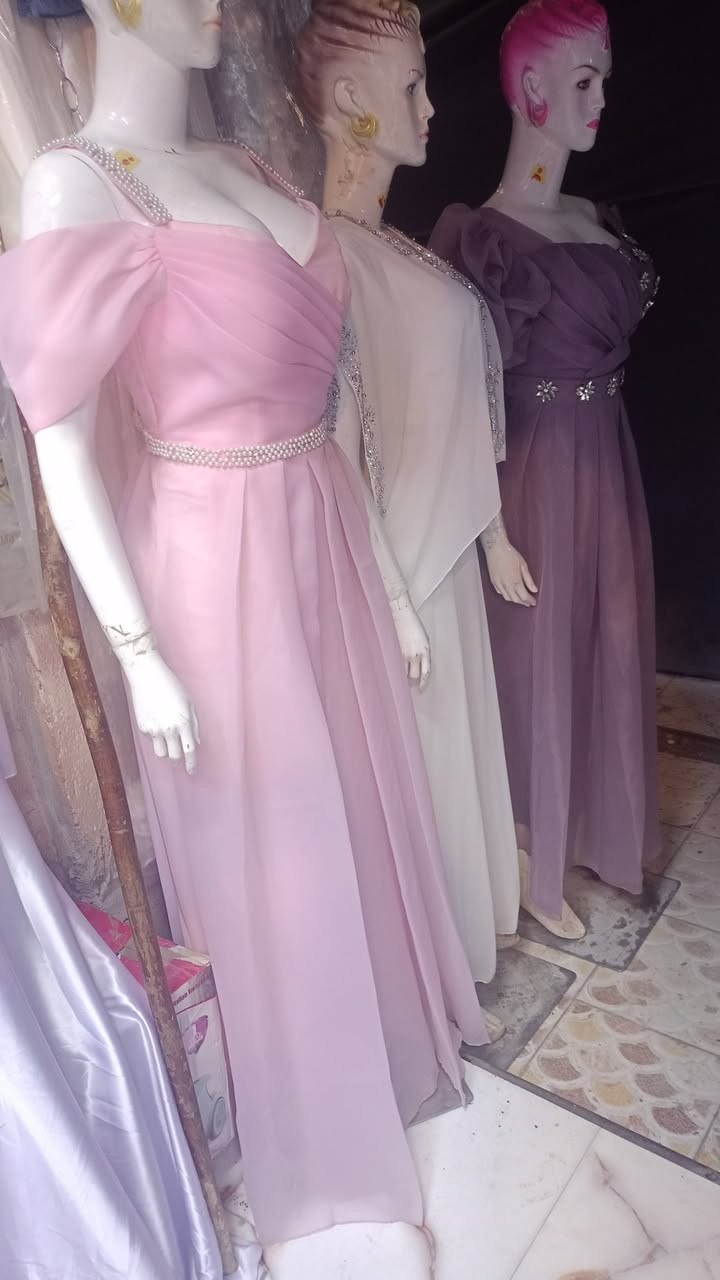 فساتين مناسبات وبدلات للبيع عنواني ناصريه إلي يحب يدخل خاص ***********
