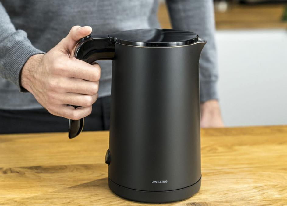 غلاية صنع المانيا  ماركة زولينغ سعرك كلش غالي بالنت من طبقتين داخل استانلس استيل


**إذا كنت صاحب هذا الإعلان وتريد حذفه لأي سبب، رجاءا أرسل رسالة إلى الدعم الفني**