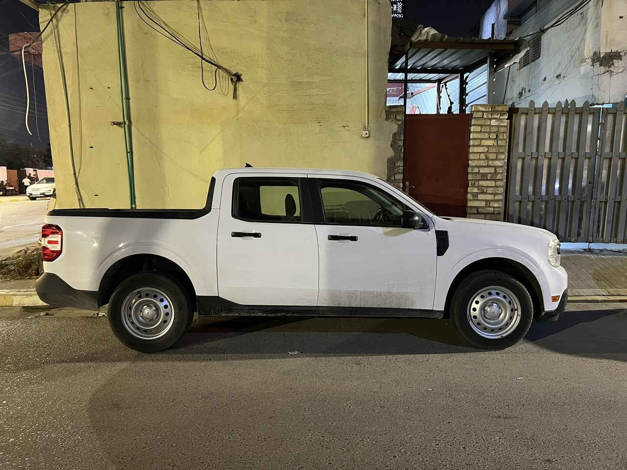 السلام عليكم 
فورد مافريك هايبرد ٢٠٢٣ للبيع
چاملغ امامي يمين صبغ فقط
بچم بلادي كبي
ماشي ١٩٥٠٠
رادارات امامي وجانبي نقاط عمياء وحساسات خلفية
رقم بغداد تحويل مباشر
السعر ١٨٠
***********
