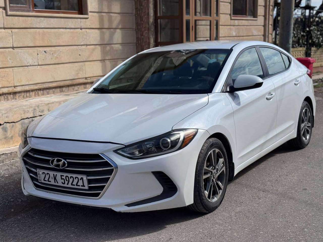 هيونداي النترا. للبيع 👍
موديل : 2018 __ ماشيه : 65 ألف 
السياره استخدام شخصي خاام 
مواصفات se 
شاشة _ كامره _ تحكمات ستيرن كروز سرعه 
كير محرك بشرط. 100%
ضرر السياره بوند فقط بدون دواخل بدون ايربك ✅
السعرر 137 وبيها مجال بسيط 
*********** يوجد واتس اب
