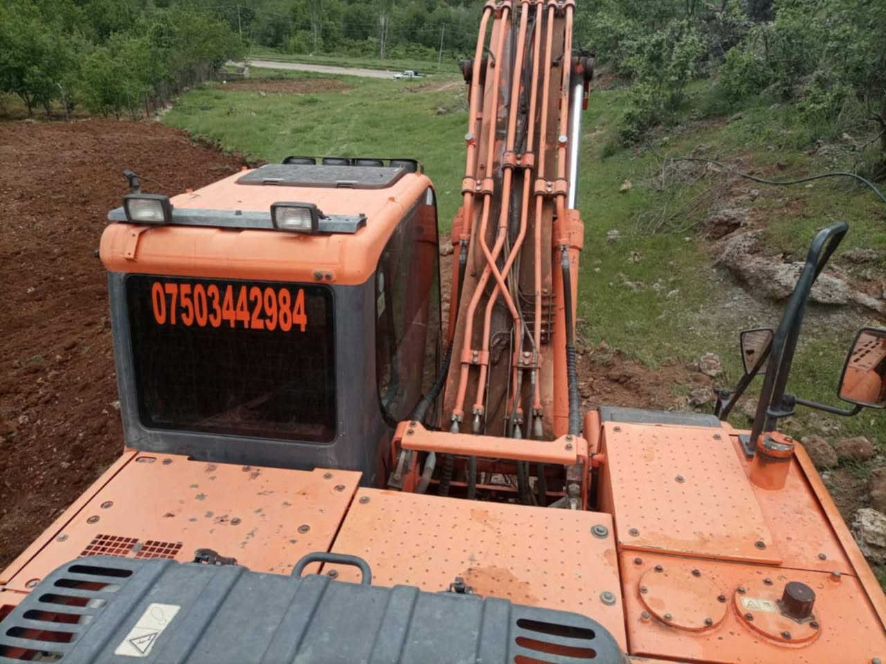 حفاره دؤسان بؤ فرؤشتن البيع حجم 225 موديل 2011
دقاق لگاله زؤر خوينه همو گيني بشرته 
رقم تليفون ***********
