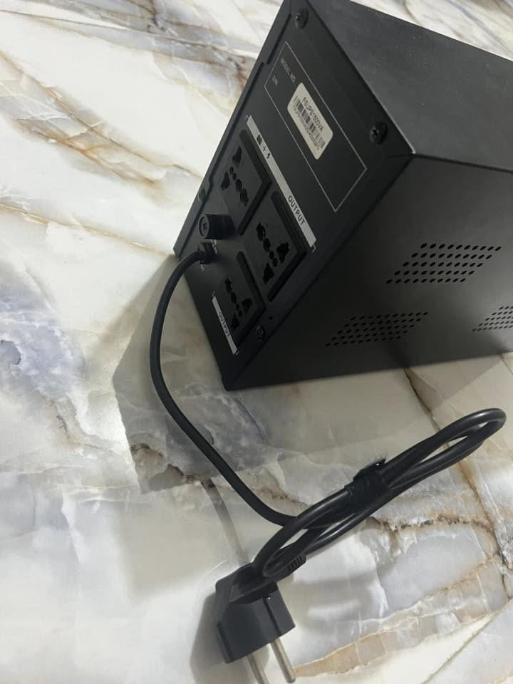 يو بي اس ups للبيع جديد ما مستخدم هواي سبب البيع اشتريت عاكسة  حجمه 1500 بطارية سليمة 
سعره 45 الشراي يتصل ويدلل 
 ***********
