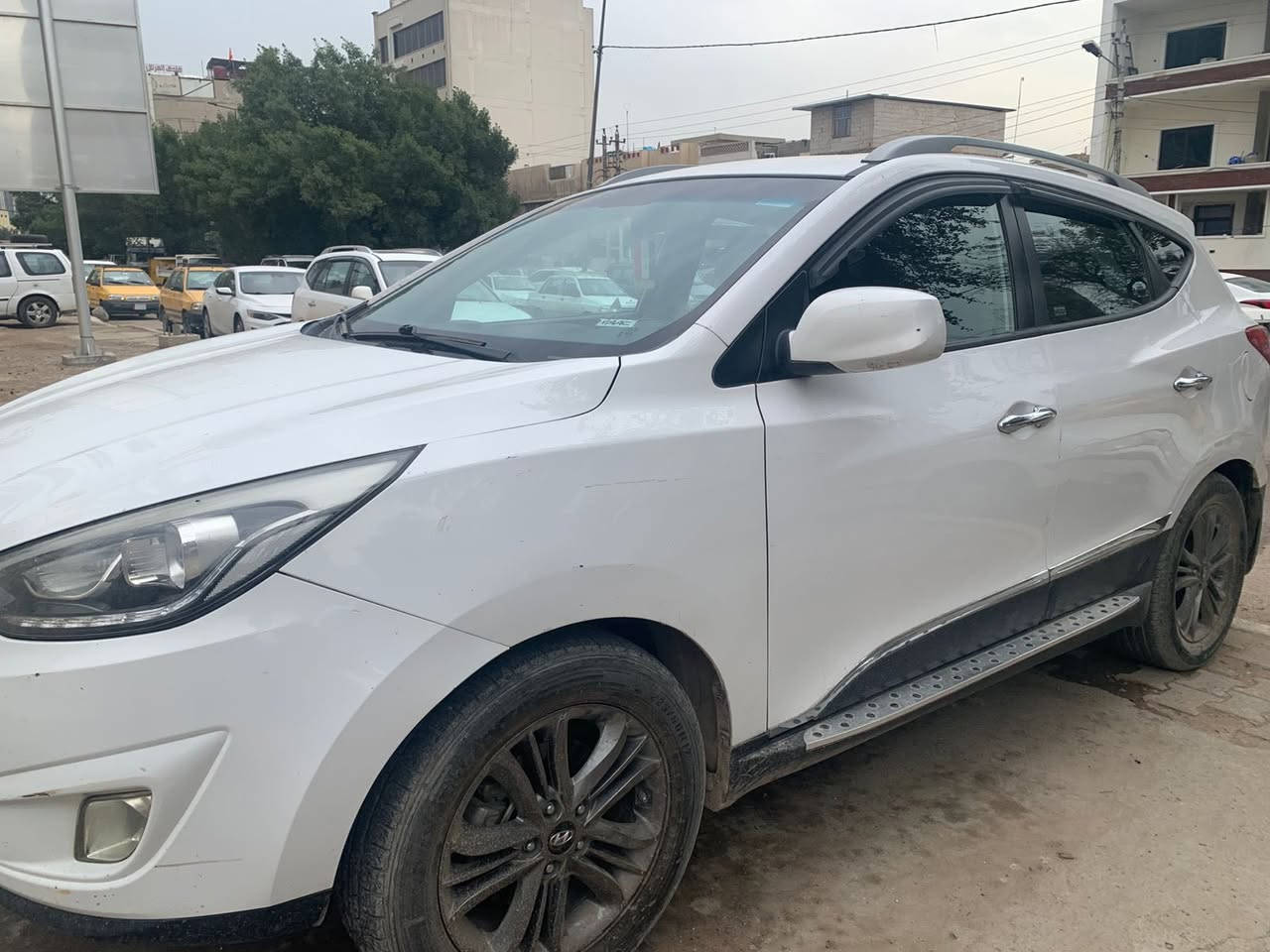 توسان 15 امريكي 2400 /4 فور ويل كوشنات تدفئة حادثهه جامغ جهة السائق مبدل نفس اللون 14500$
***********
