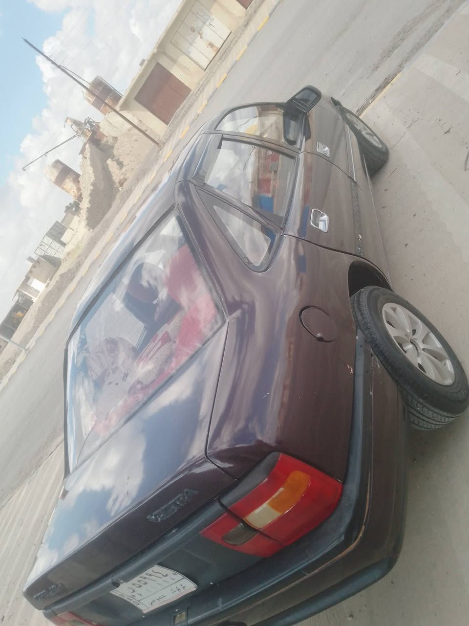 السلام عليكم للبيع سياره اوبل فكتره موديل 1992 رقم كركوك ألماني سنويه عضم عاج السعر 32 وبيه مجال المكان بيجي ***********
