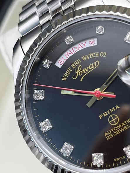 West End (The Classics)

وكالة كامل المرفقات 

ضمان سنه 

القطر 41 

مينا تيفاني 

25 حجر كريم داخل الماكنه 

اوتوماتيك 

زجاج كرستال ياقوتي مقاوم للخدوش 

فولاذ مقاوم للصدا 

مقاوم للماء 50 متر 

سير جوبلي 

توجد خدمة توصيل 

***********
