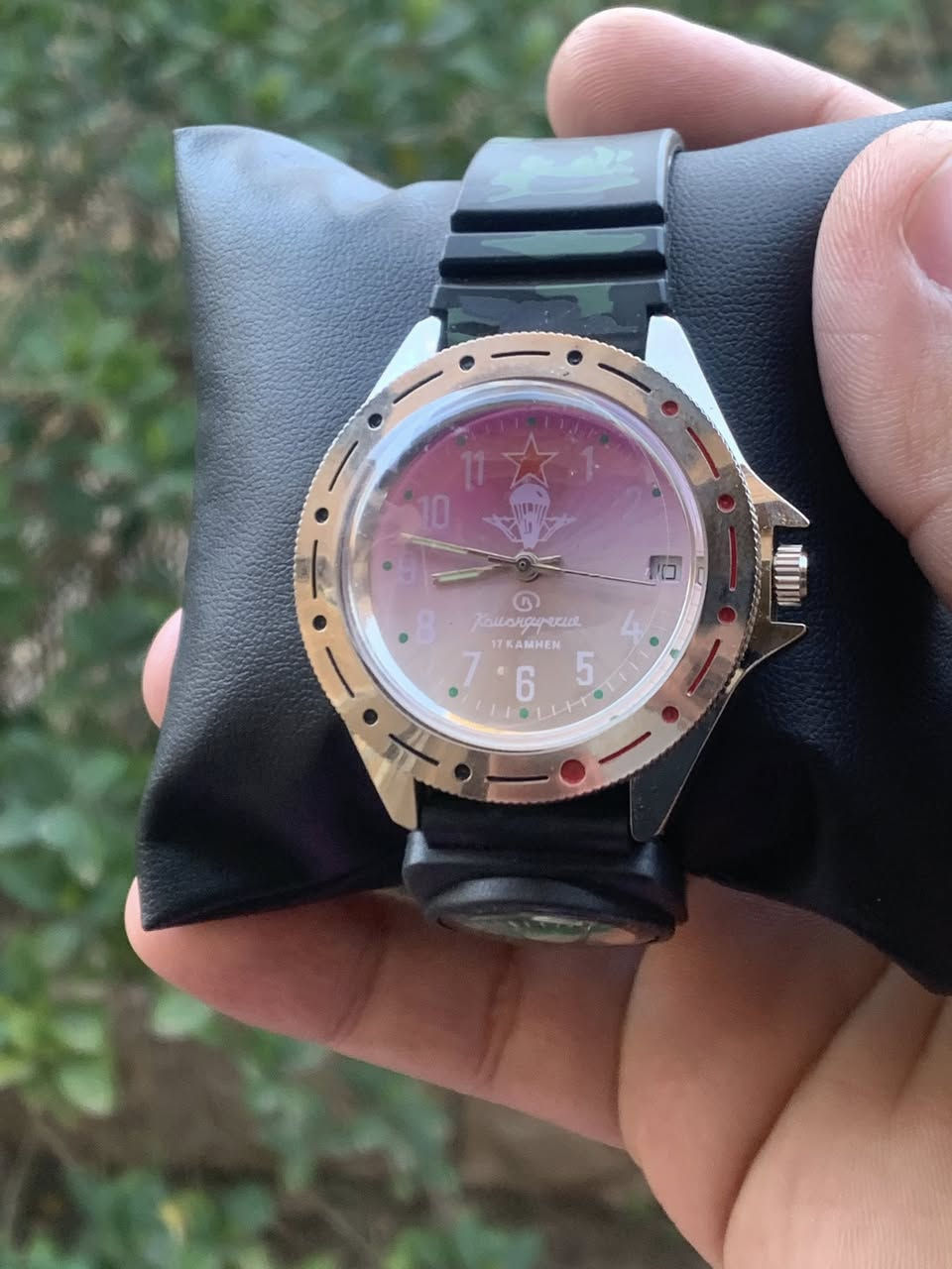 ساعة روسي مال طيارين نصب تكويك رنك دوار مكينة ١٧ حجر


**إذا كنت صاحب هذا الإعلان وتريد حذفه لأي سبب، رجاءا أرسل رسالة إلى الدعم الفني**