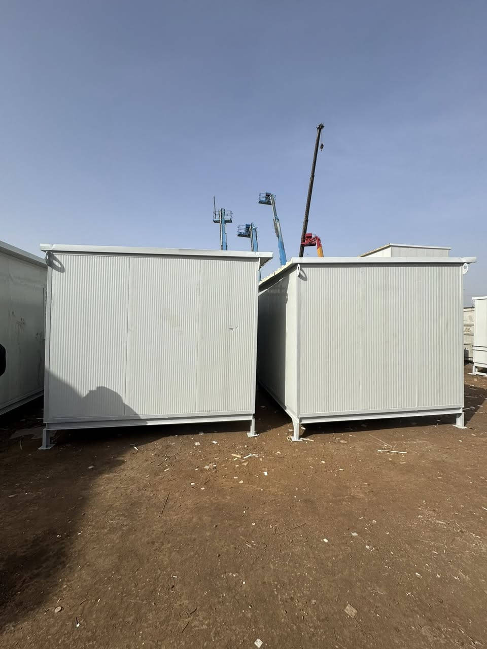 كرفانات جديدة قياس3×6سعر مليون و800
باب وشباك تركي نصنع جميع القياسات
وعمال الموقعي و ضد الحريق عنوان بغداد باب الشيخ
اتصل على الرقم: ***********
