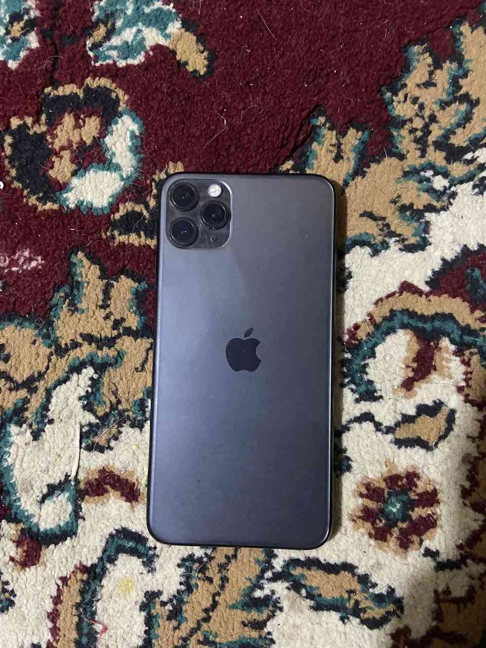 يا الله السلام عليكم ايفون ١١برو ماكس                           ٢٥٦                      بطاريه ١٠٠ قبل كم يوم بدلتها يم الأماني بي جزء صغير ب الشاشه ما يلمس من اثر الفتح بس ما مأثر ع استخدام جهاز خير من الله بس التغير حلو سعره ٣٠٠ وبي مجال قليل للطيبين ما متوفر بس رقم *********** توصيل موجود مكاني كربلاء طويريج🌱❣️
